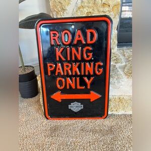 Harley-Davidson metal road king sign